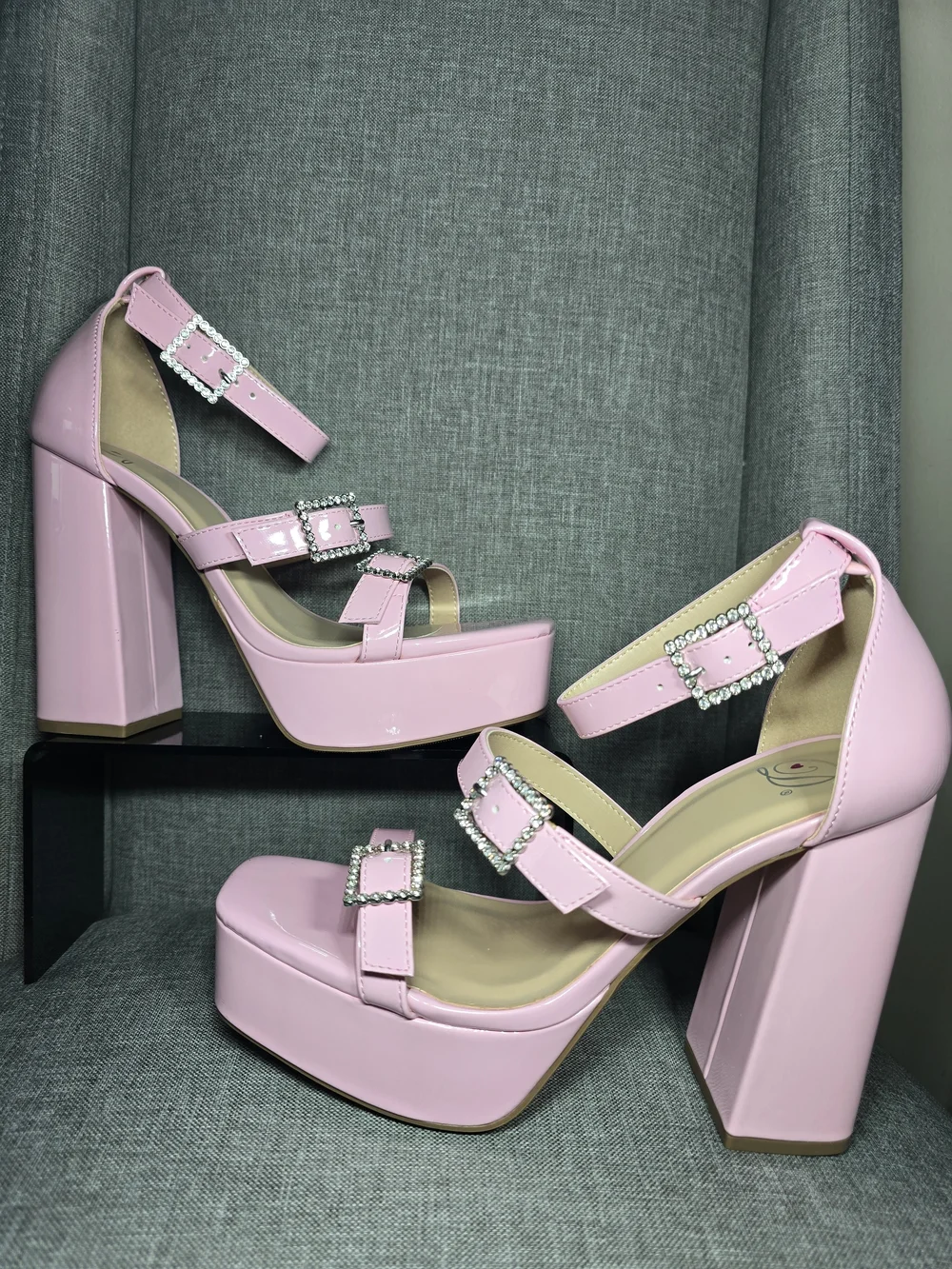 Delicious Shoes “Kebab” Pink Rhinestone Platform Heels – Women’s Size 7.5 – NIB